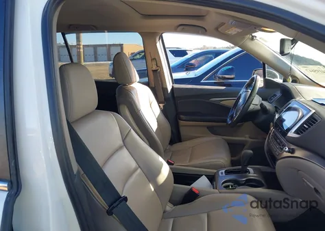 2017 Honda Pilot Ex-L z USA, uszkodzony, nr VIN 5FNYF6H59HB082389